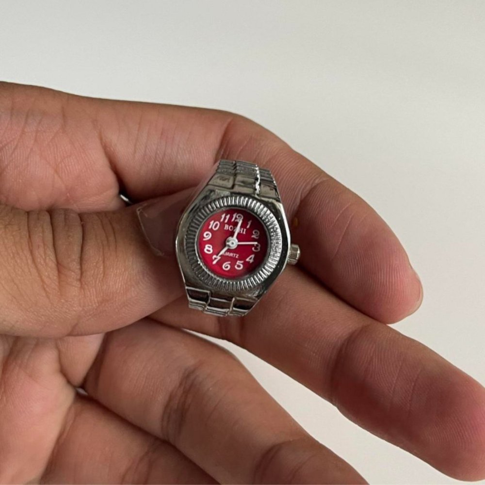 Y2K 2000s Vintage Retro Silver Tone Watch Ring with Round Face